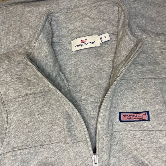 Vineyard Vines Quilted Panel Vest, Size Small - Picture 2 of 4